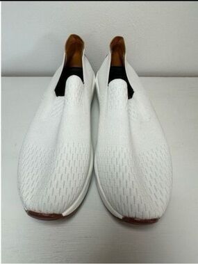 Women’s White Slip-On Knit Loafers with Gold Accent Size 40